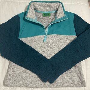 Mountain Hardwear Teal and Gray Pullover